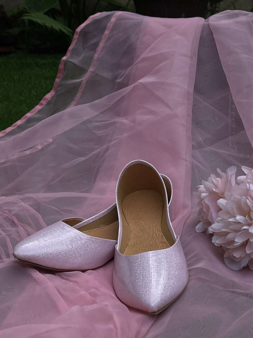 Rose Elegance – The Blush Pink Khussa