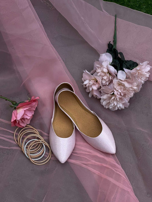 Rose Elegance – The Blush Pink Khussa